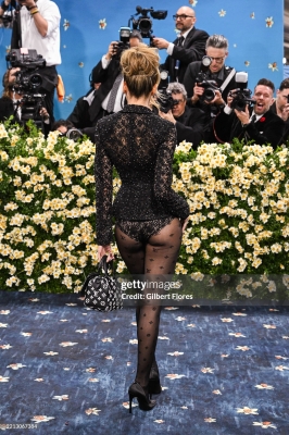 Met_Gala_Celebrating_Superfine_Tailoring_Black_Style_2025_285729.jpg