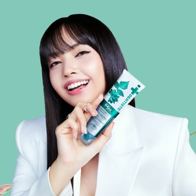 Lisa_-_Dentiste_Promotional_Shoot_2024_28529.jpg