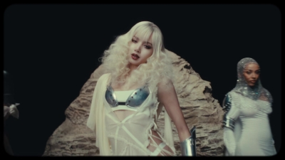 Born_Again_Feat__Doja_Cat___Raye__-_03729.jpg