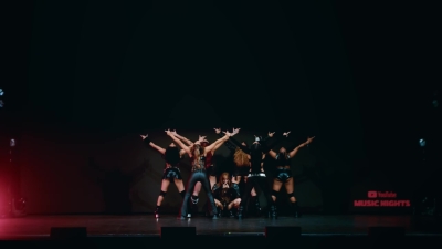 FUTW_-_Special_Stage_Performance_-00002.jpg