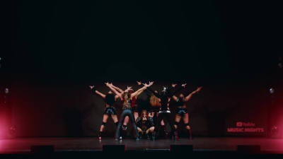 FUTW_-_Special_Stage_Performance_-00004.jpg