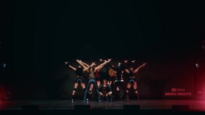 FUTW_-_Special_Stage_Performance_-00005.jpg