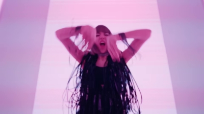 Lisa-_LaLisa_-00192.jpg