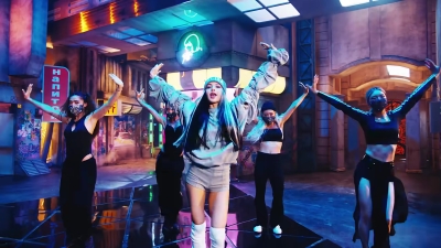 Lisa-_LaLisa_-00831.jpg